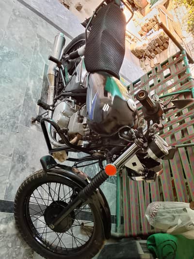 suzuki gs 150.03335172740