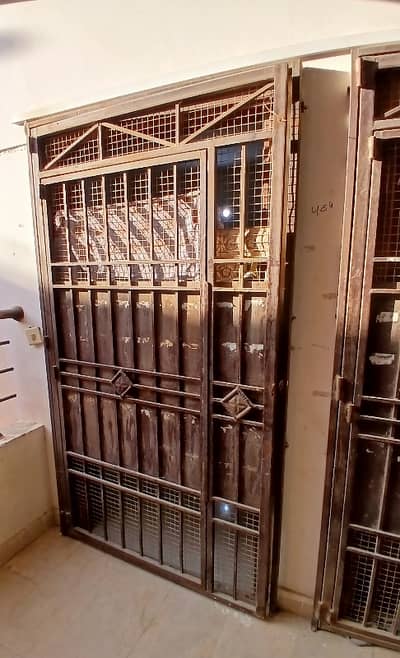 2 Bed Lounge Apartment With Roof Available For Sale