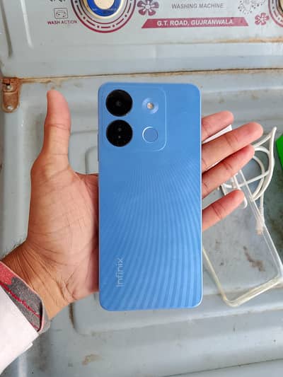 Infinix smart 7 HD memory 4 /64 GB complete box