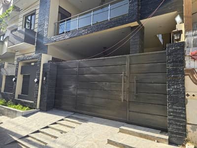 Stunning and affordable Prime Location House available for sale in Saadi Town