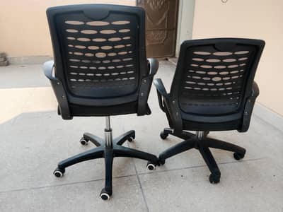 2 Used Computer Chairs for Sale ( Urgent )