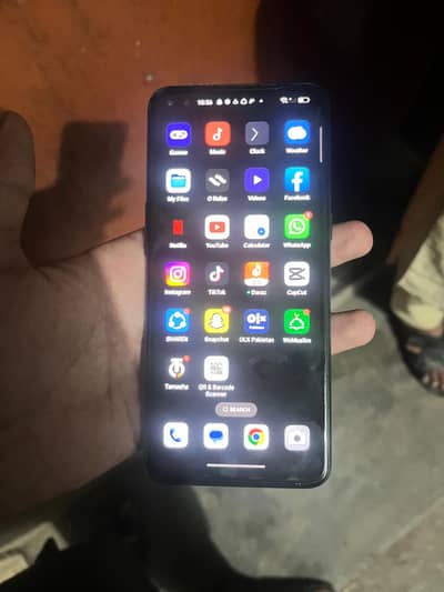 number par sirf wasapp available ha