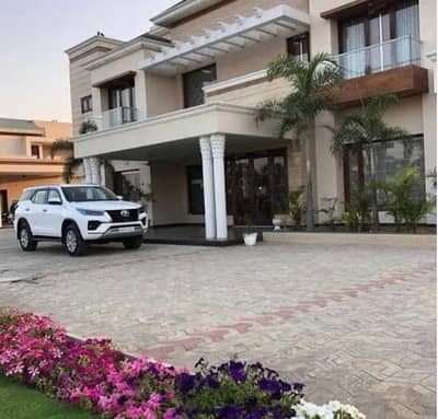 house maid female /care taker female