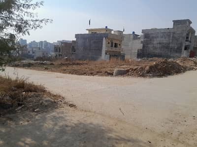 Lop clear plot on main 60 feet road st 123D