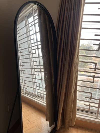 Full sized aesthetic mirror, black colour. Standing mirror.