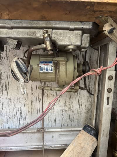 Orignal Japanese Mitsubishi SewinG Machine