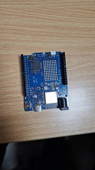 Arduino R4 wifi