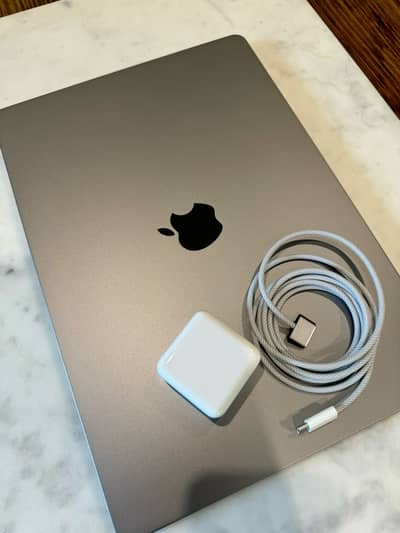 MacBook Pro with Apple M3 – Fast, Silent, Powerful