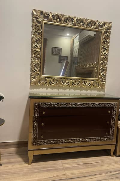 Beautiful brown bed set for sale