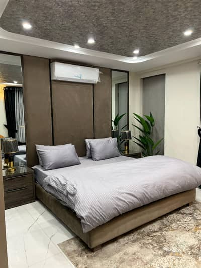 1 Bedroom VIP Full furnish flat per day available in Bahria town Lahore 0300 4561276