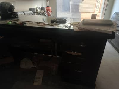 6 sofa=3 chair==1 table large