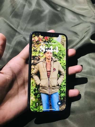Iphone X / 256GB / Non PTA / Back Broken/ Lush condition