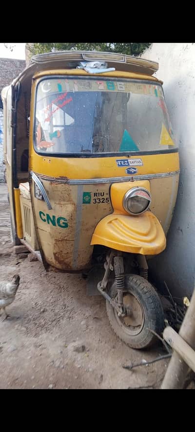 Taz Raftar 2016 Fuel/CNG Riksha (رکشہ / رکشا) – Running OK,