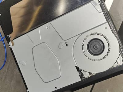 ps4 slim jailbreak 1TB with 2 controllers