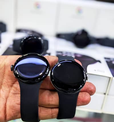 Google Pixel Watch 2 Original | With Box & Charger Strap Complete Box