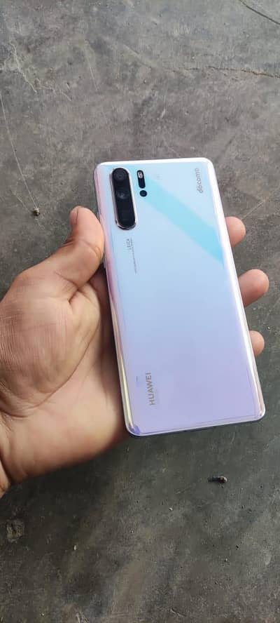 Huawei p30 pro Lush Condition Pta approved