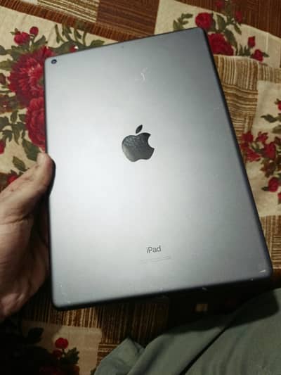 IPAD 7 GENERATION 128GB