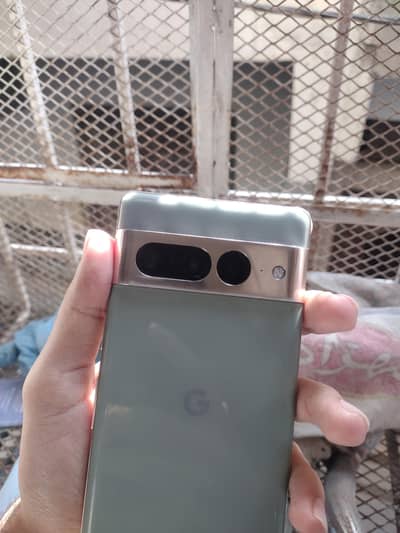 Google pixel 7pro PTA Approved DSLR camera gaming phone