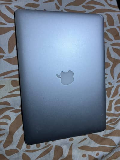 Apple Macbook Air 2017 i5 5th Generation