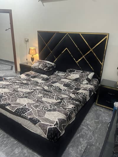 Double bed/king size bed/dressing table/bed set/Poshish bed/furniture