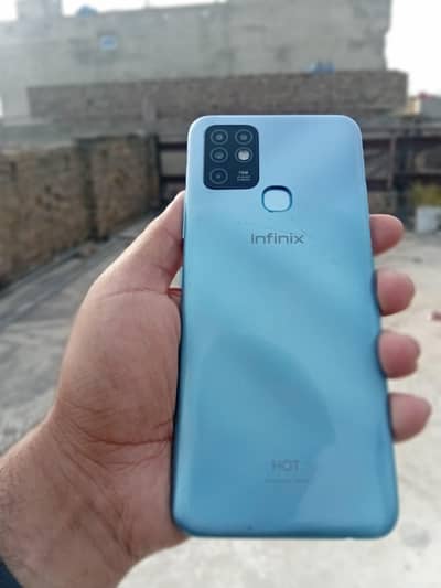 infinix hot 10. . . 4(64)