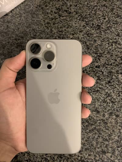 IPHONE 15pormax 256GB JV LLA