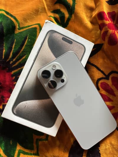 15 Pro Max Natural Titanium 256 GB