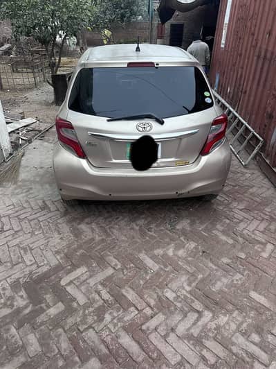 Toyota vitz 2014