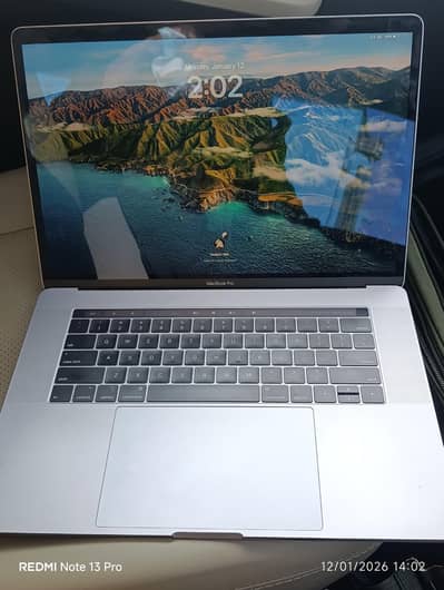 MacBook Pro 2019 i9 32 GB 512GB 15.4 inch