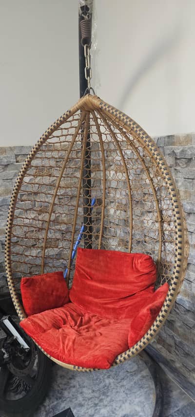 swing with iron stand and cusions