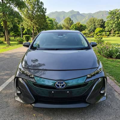 toyota prius PHV 2017