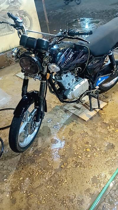 Suzuki gs150se golden number 7000