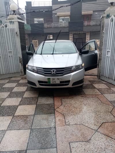 Sale of Honda city  i-vtec 1300 cc