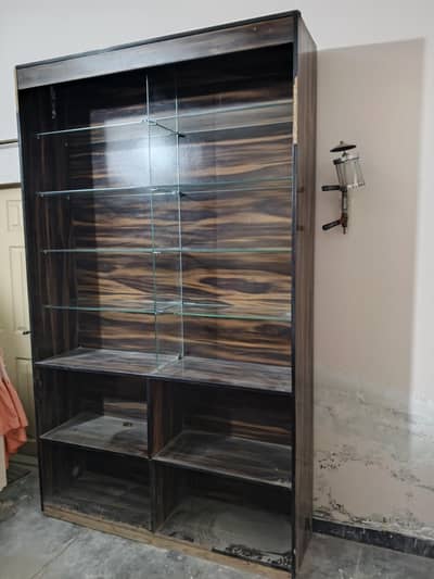 shop racks (showcase)