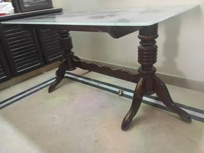 Dining table for sale 37 width 60 lenght
