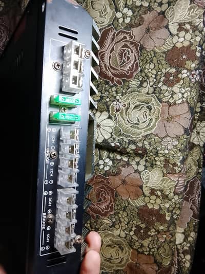 car amplifier audio bank phone number