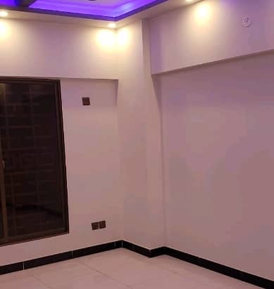 Prime Location Amil Colony Flat Sized 950 Square Feet