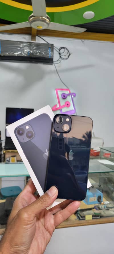 iphone 13 128gb jv condition 10/10