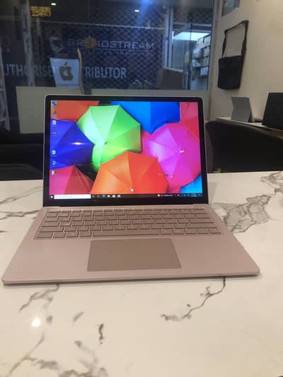 Surface 3 laptop i5.10th 16 gb ram straw light colour