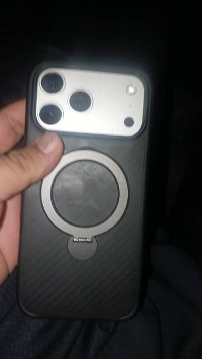 iphone 17 pro max white/silver