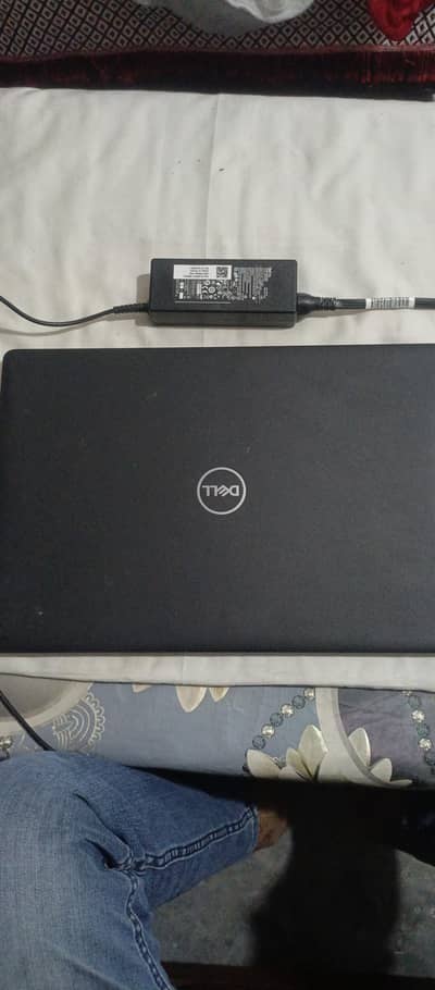 Dell laptop 16 Ram 256 SSD NVME
