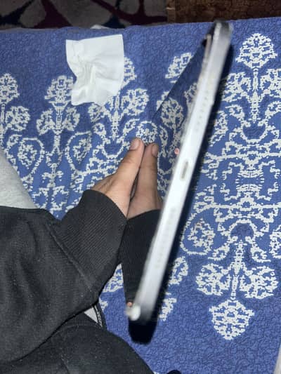 Ipad mini 6 with Box