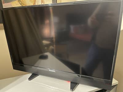 32" Nobel LED Smart TV model number 32ME7 for sale