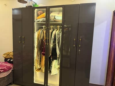 6 Door Wardrobe high Gloss lasani