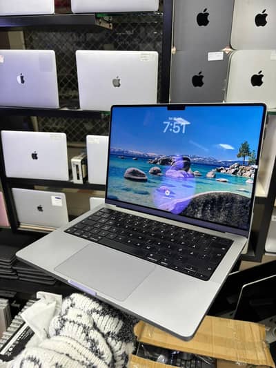 Apple MacBook Pro M1 – 14″ | 32GB RAM | 512GB SSD