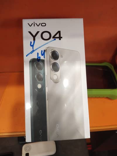 vivo Y04 box pack 4+64