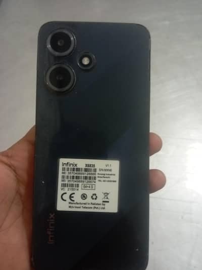 Infinix hot 30 play 4/64 bilkul saaf mobile no one scratch.