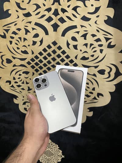 I Phone 15 Pro Max Natural
