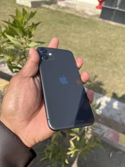 IPHONE 11 chuzza