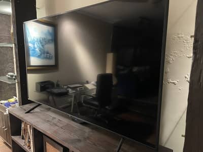 75” Samsung smart 4K QLED TV  Model number: QA75Q60RAR